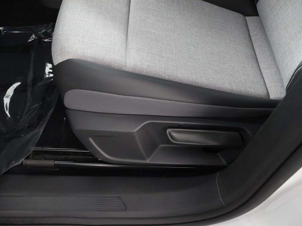 Used 2024 Volkswagen ID.4 2WD image 29