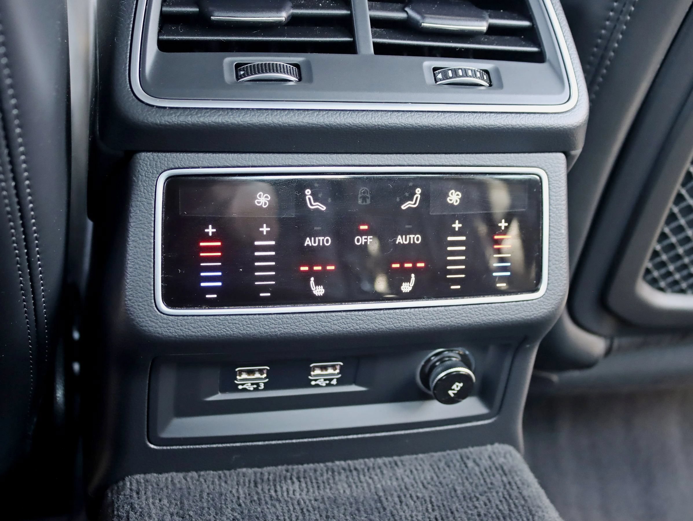 Used 2020 Audi S6 Prestige AWD/4WD image 32