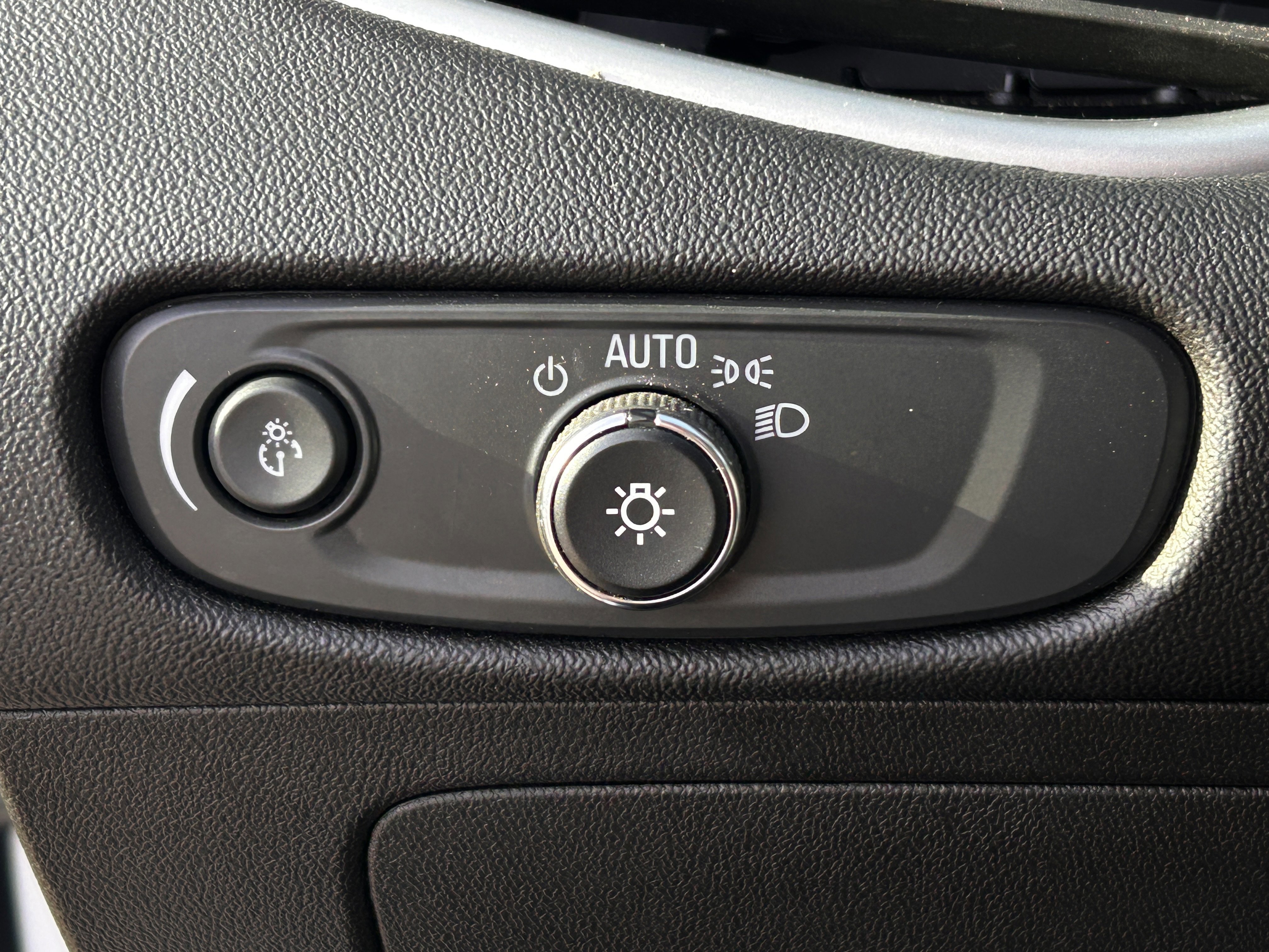 Used 2024 Chevrolet Malibu LT FWD image 26
