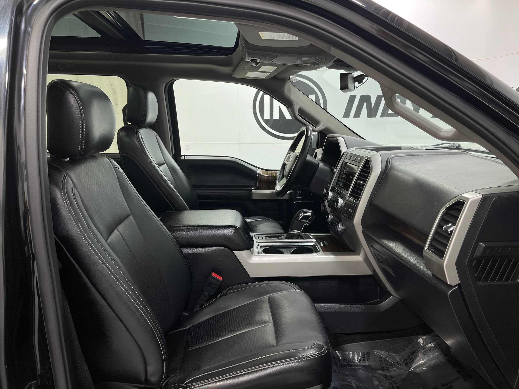 Used 2018 Ford F150 Lariat w/ Equipment Group 502A Luxury AWD/4WD image 30