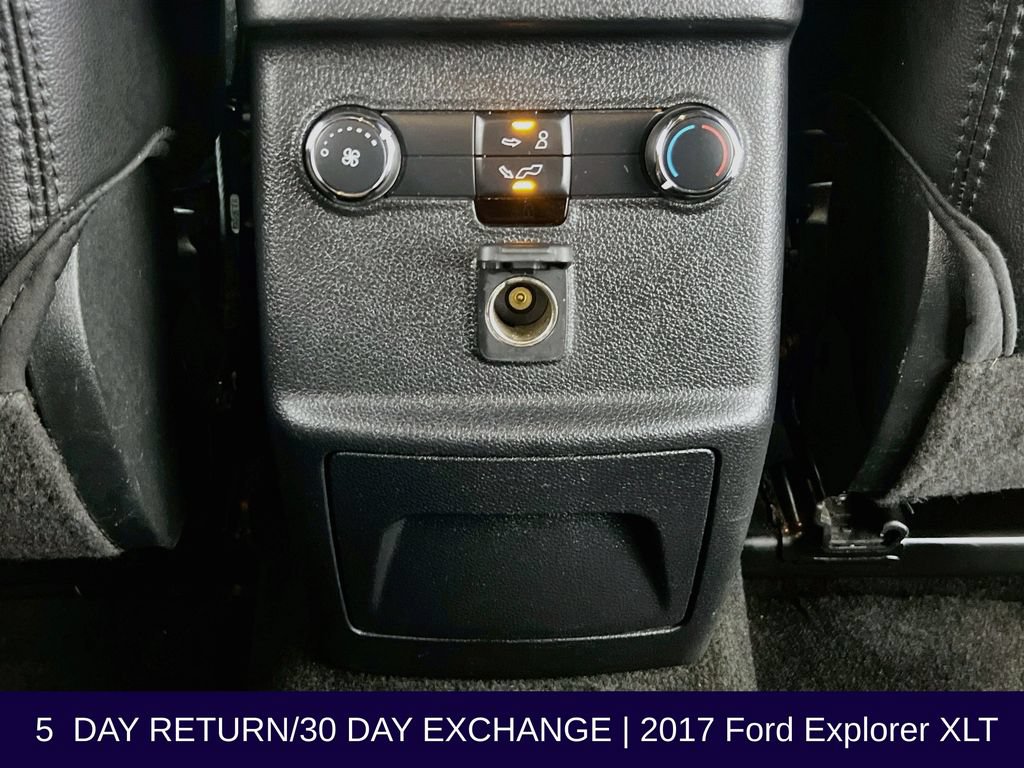 Used 2017 Ford Explorer XLT w/ Equipment Group 202A AWD/4WD image 29