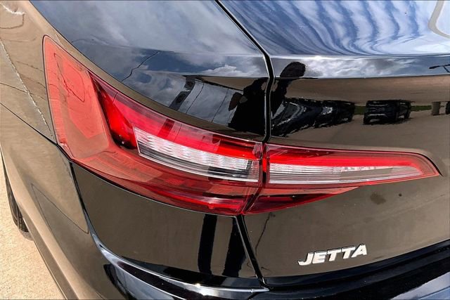 Used 2021 Volkswagen Jetta S image 32