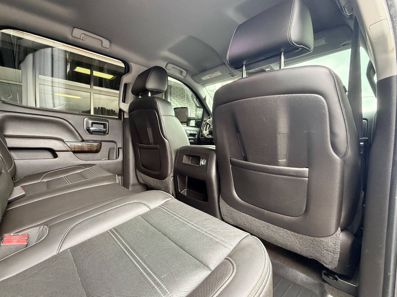 Used 2015 GMC Sierra 2500 Denali w/ Duramax Plus Package AWD/4WD image 40
