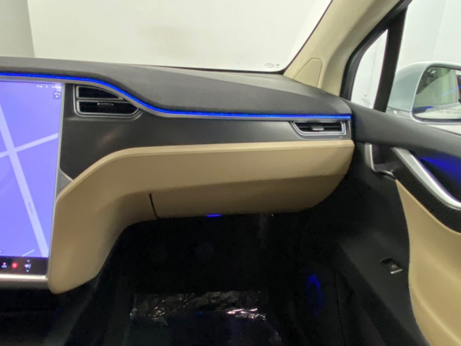 Used 2017 Tesla Model X 90D image 26