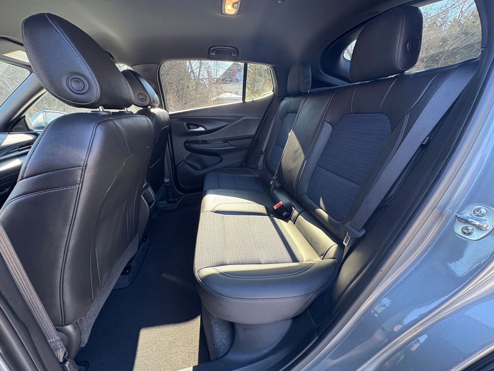 Used 2025 Buick Envista Preferred FWD image 24