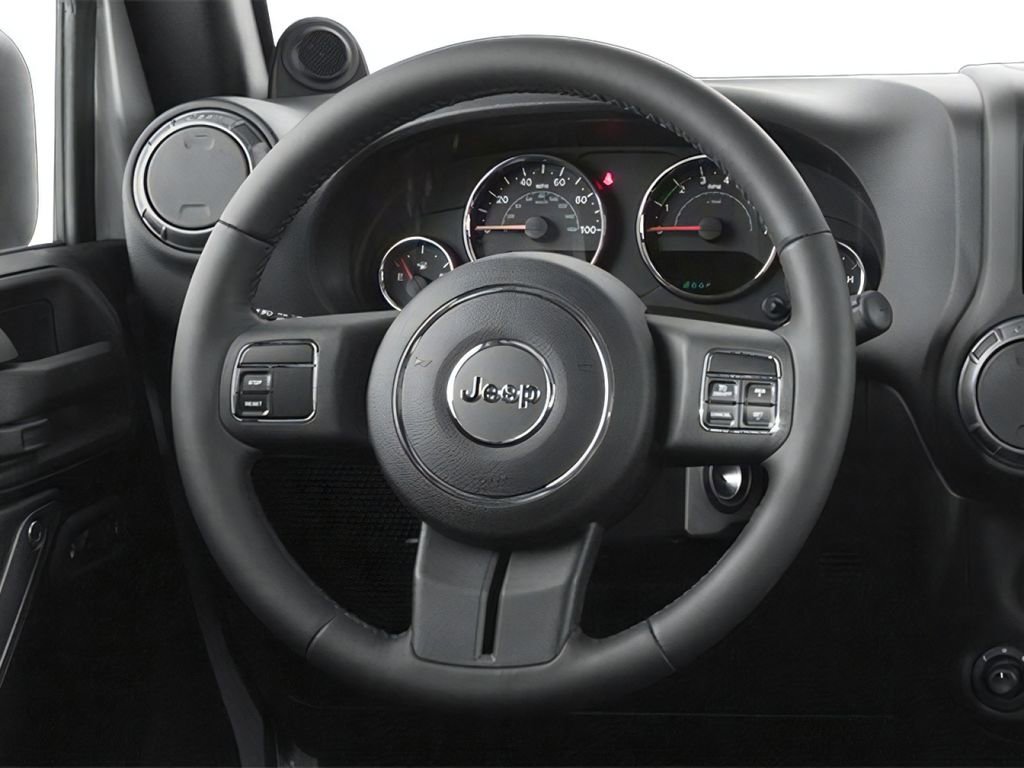 Used 2014 Jeep Wrangler Unlimited Sahara w/ Dual Top Group image 4