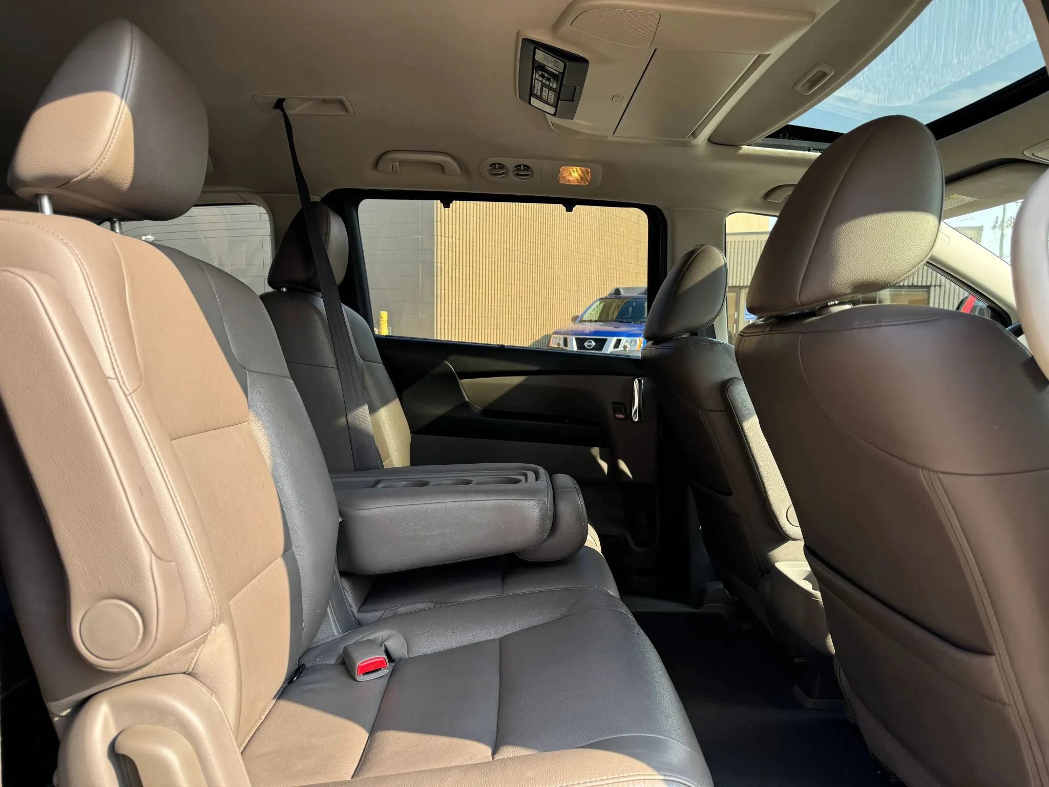 Used 2014 Honda Odyssey Touring image 32