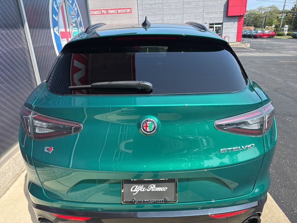 New 2025 Alfa Romeo Stelvio Sprint image 7