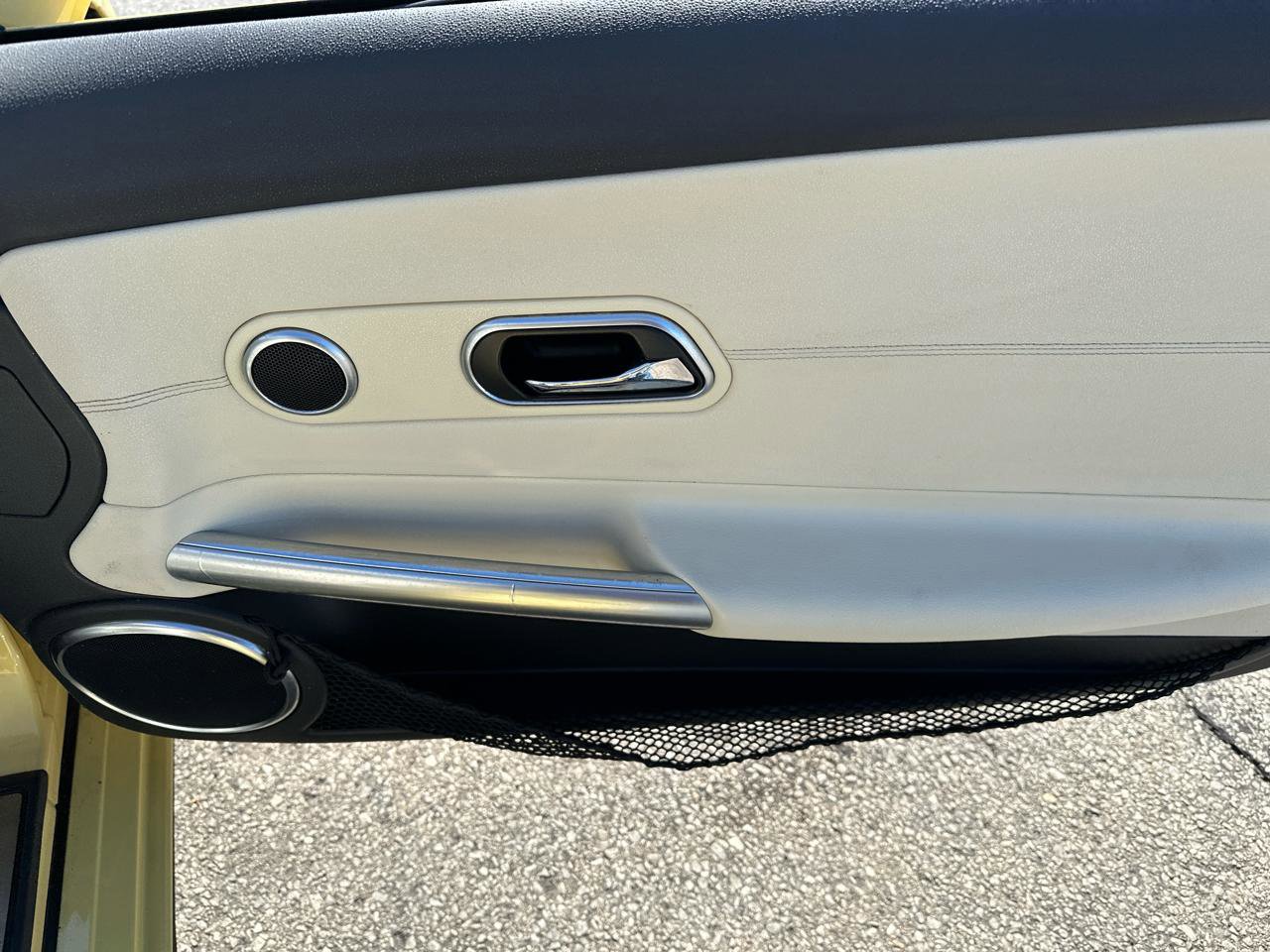 Used 2005 Chrysler Crossfire Limited RWD image 18