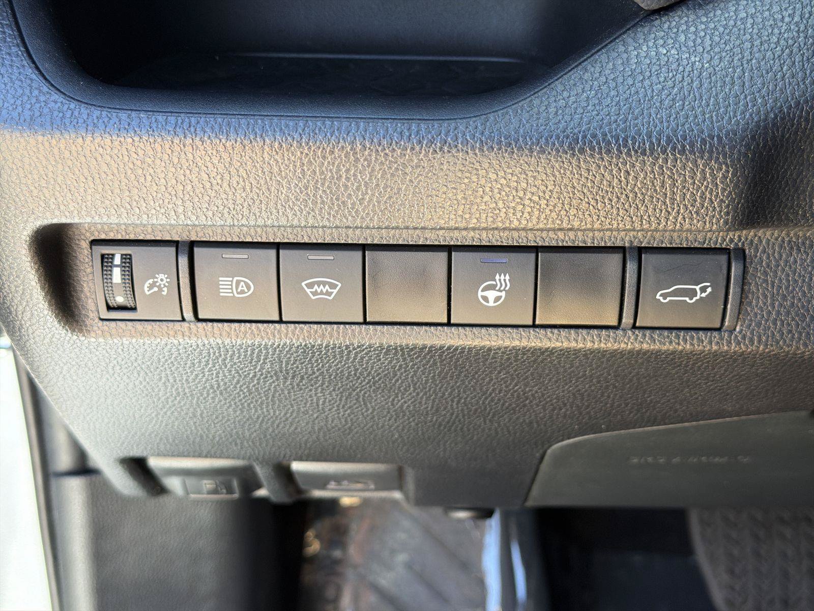 Used 2024 Toyota RAV4 TRD Off-Road w/ Weather Package AWD/4WD image 17