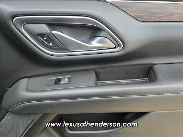 Used 2022 Chevrolet Suburban LS RWD image 18