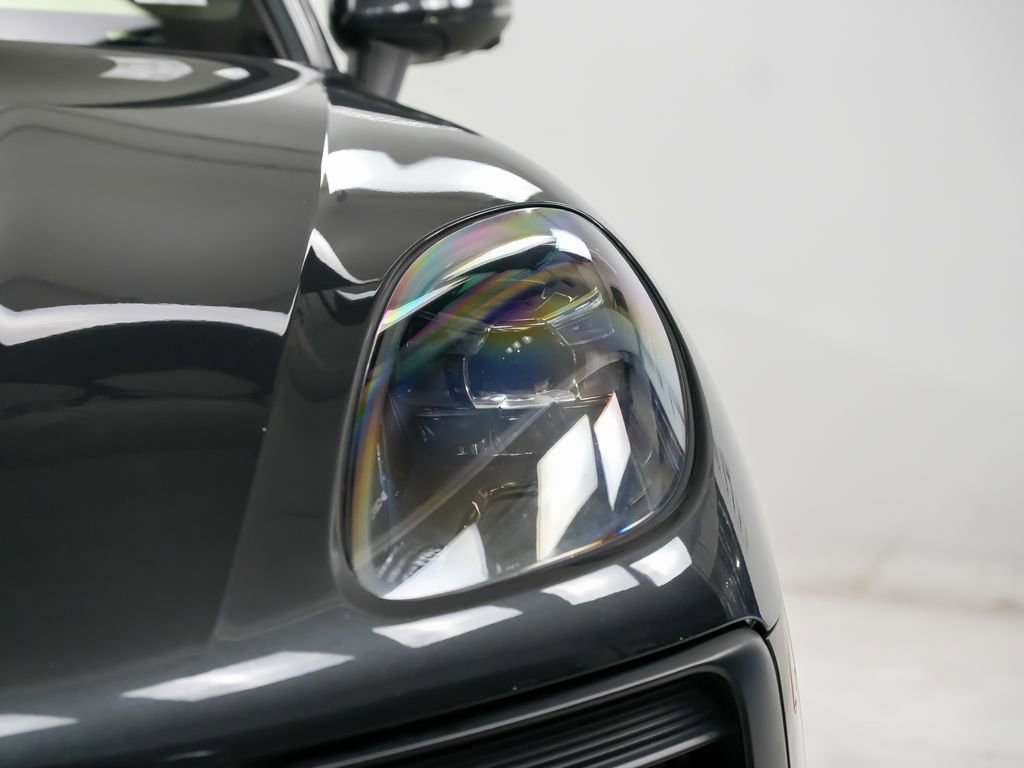 Certified 2020 Porsche Macan GTS image 7