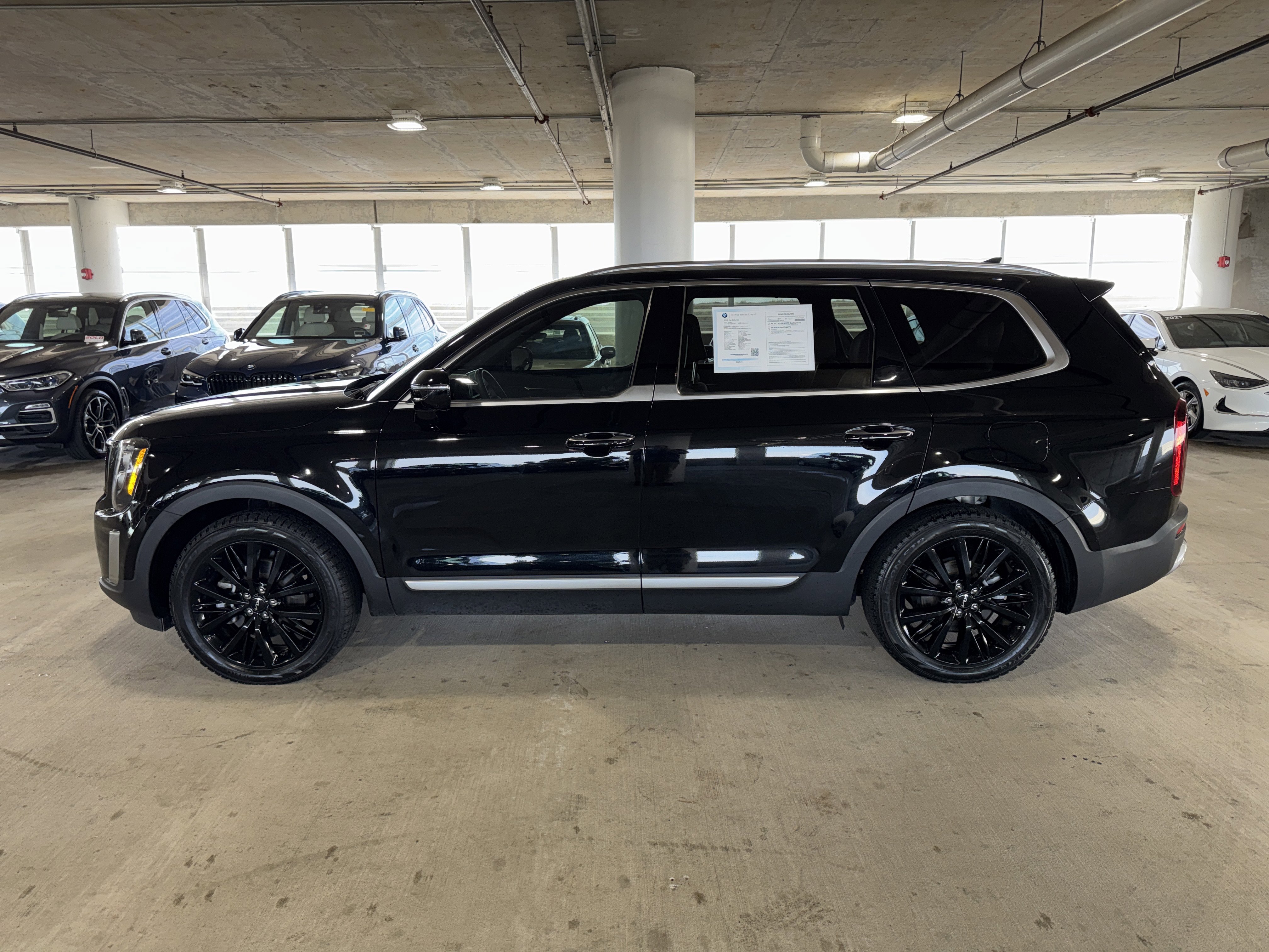 Used 2022 Kia Telluride SX w/ Towing Package image 5