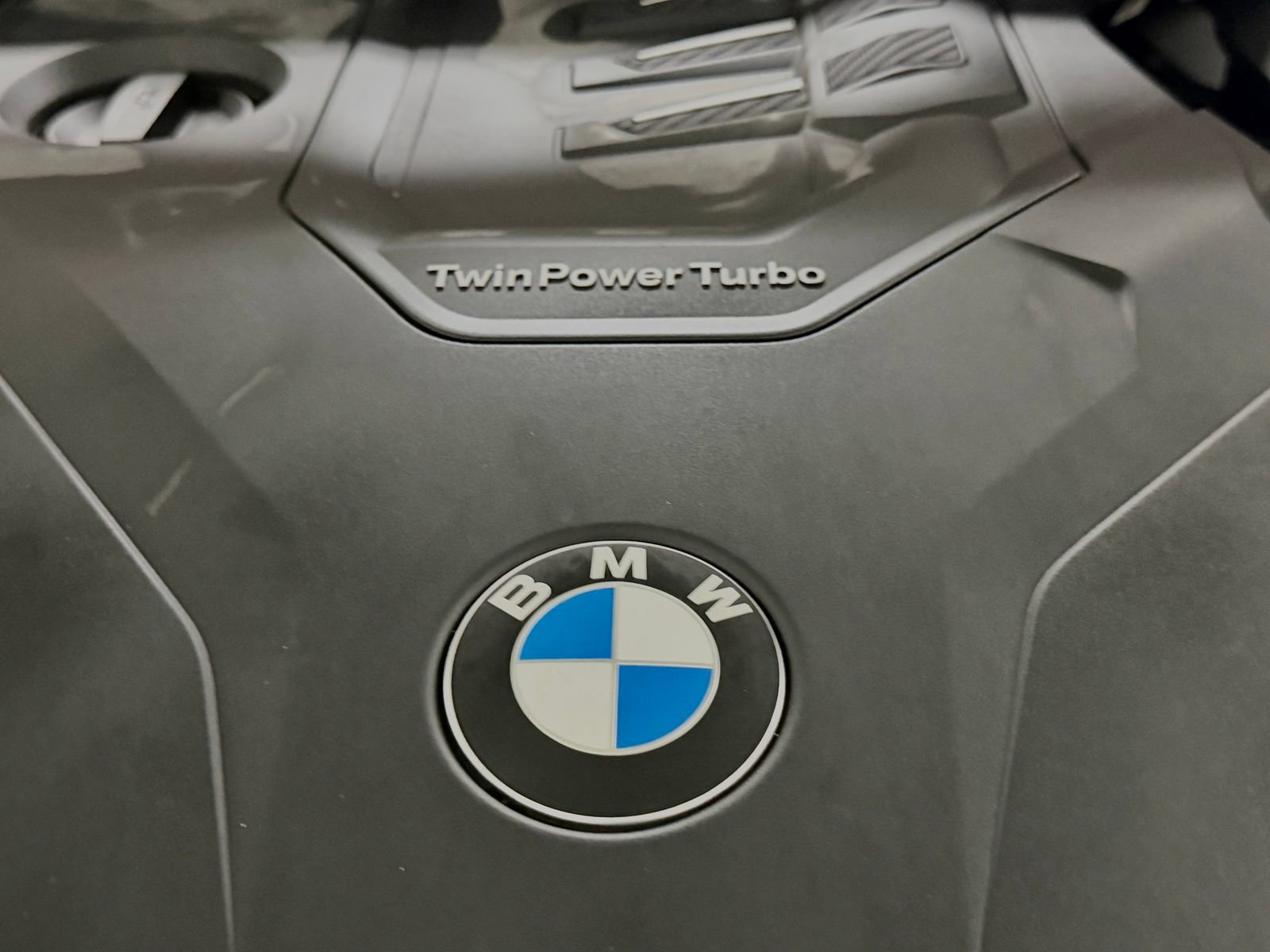 Used 2023 BMW X4 xDrive30i w/ Parking Assistance Package AWD/4WD image 39