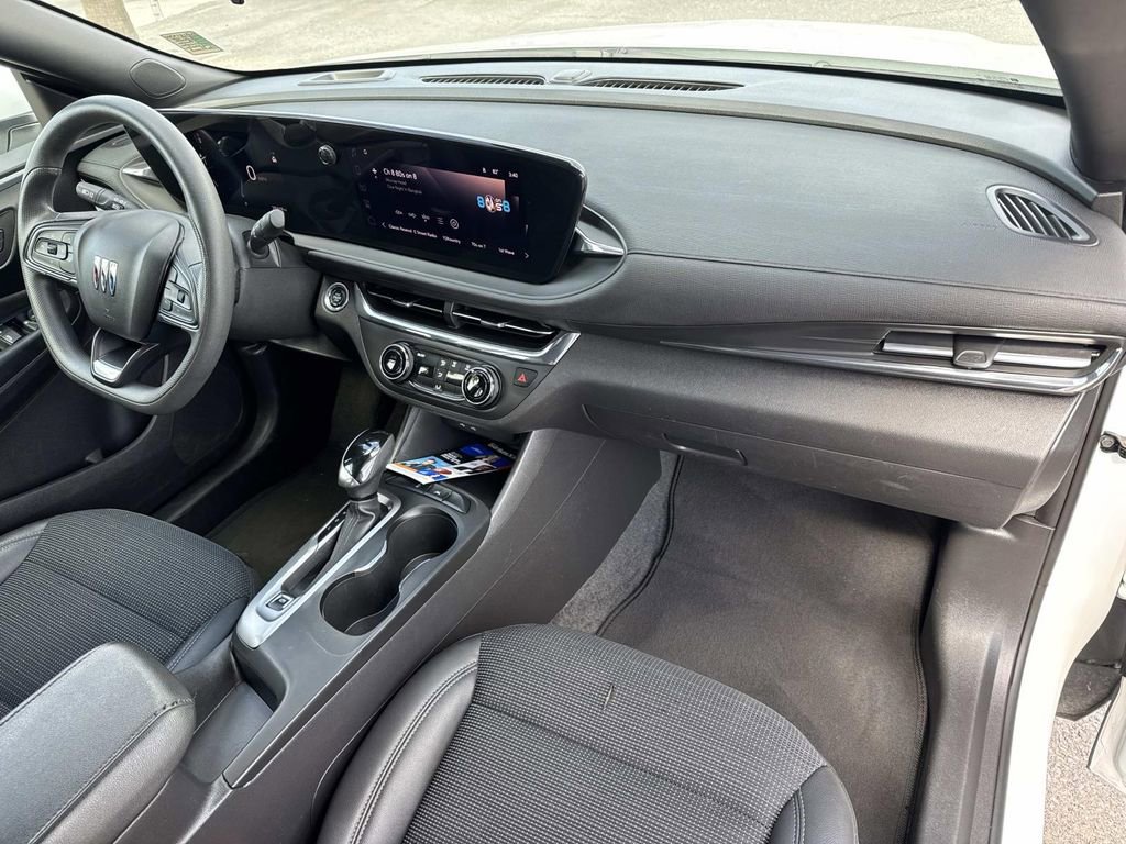 Certified 2025 Buick Envista Sport Touring FWD image 12