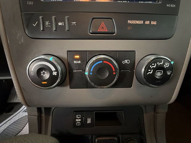 Used 2016 Chevrolet Traverse LS FWD image 18