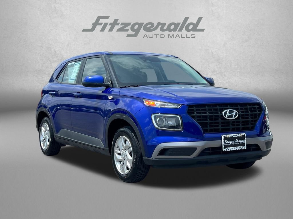 Used 2021 Hyundai Venue SE FWD image 1