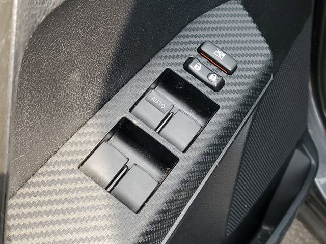 Used 2015 Toyota RAV4 LE image 9