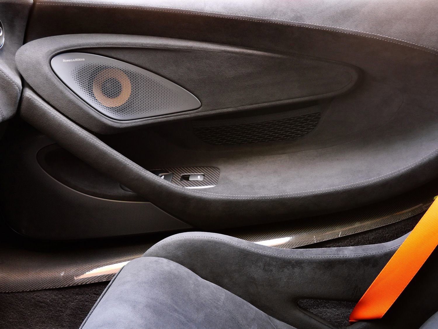 Used 2019 McLaren 600LT RWD image 27