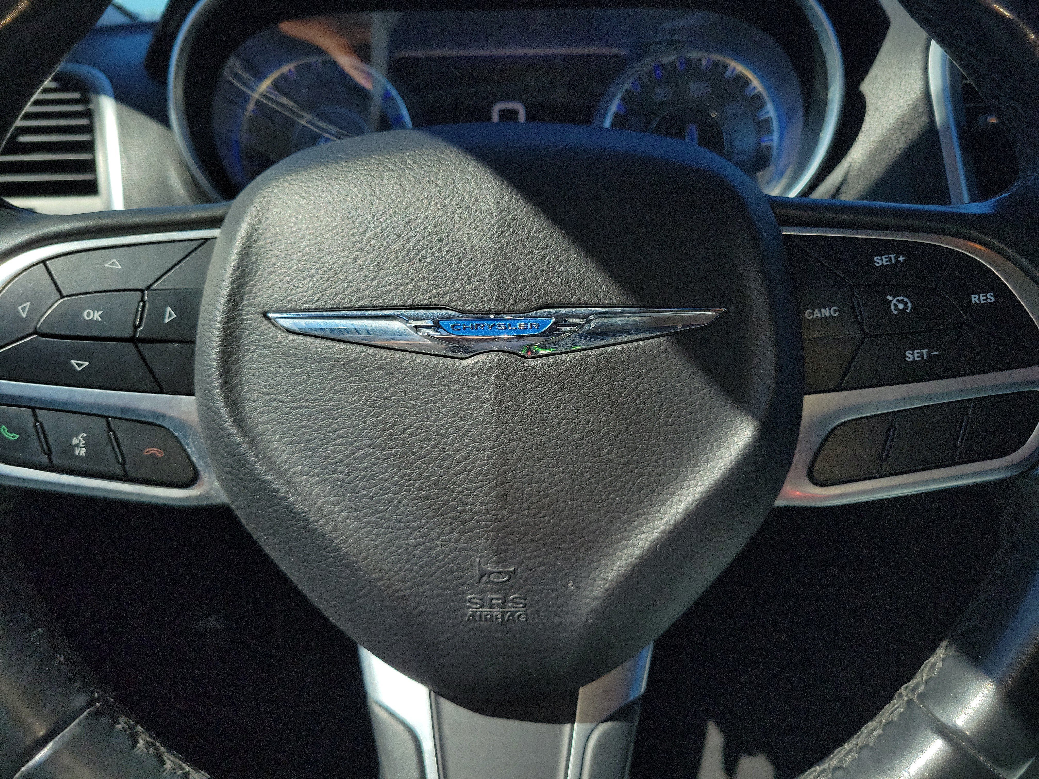 Used 2019 Chrysler 300 Touring RWD image 27