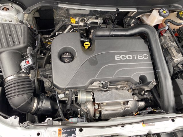 Used 2022 Chevrolet Equinox RS w/ LPO, Floor Liner Package AWD/4WD image 22