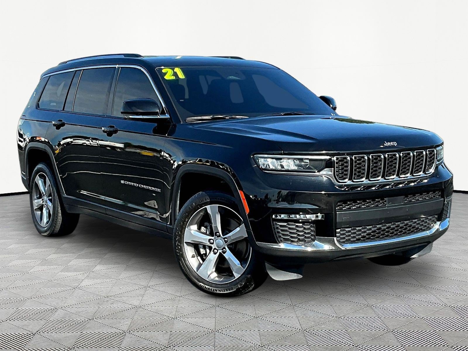 Used 2021 Jeep Grand Cherokee L Limited AWD/4WD image 3