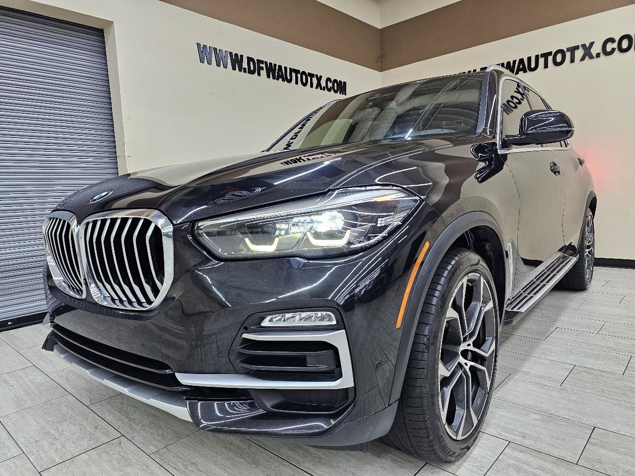 Used 2021 BMW X5 sDrive40i w/ Convenience Package RWD image 2