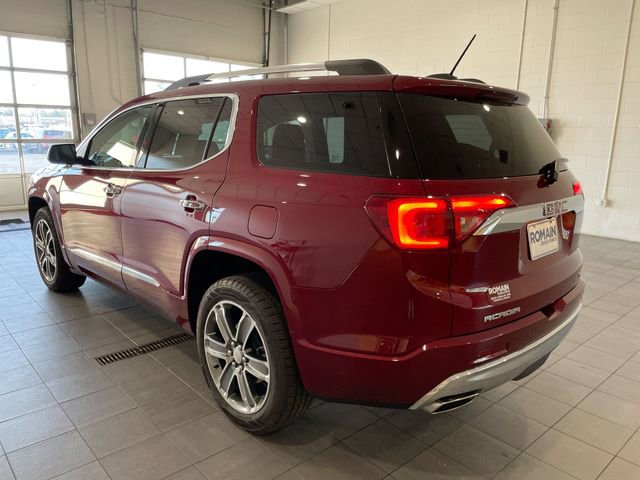 Used 2017 GMC Acadia Denali image 3