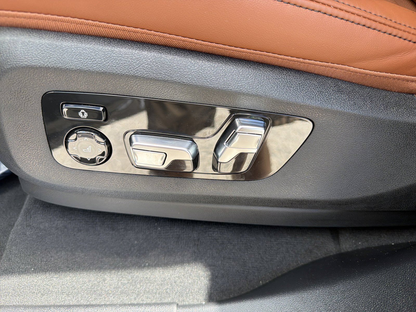 New 2027 BMW X7 xDrive40i w/ Executive Package AWD/4WD image 28
