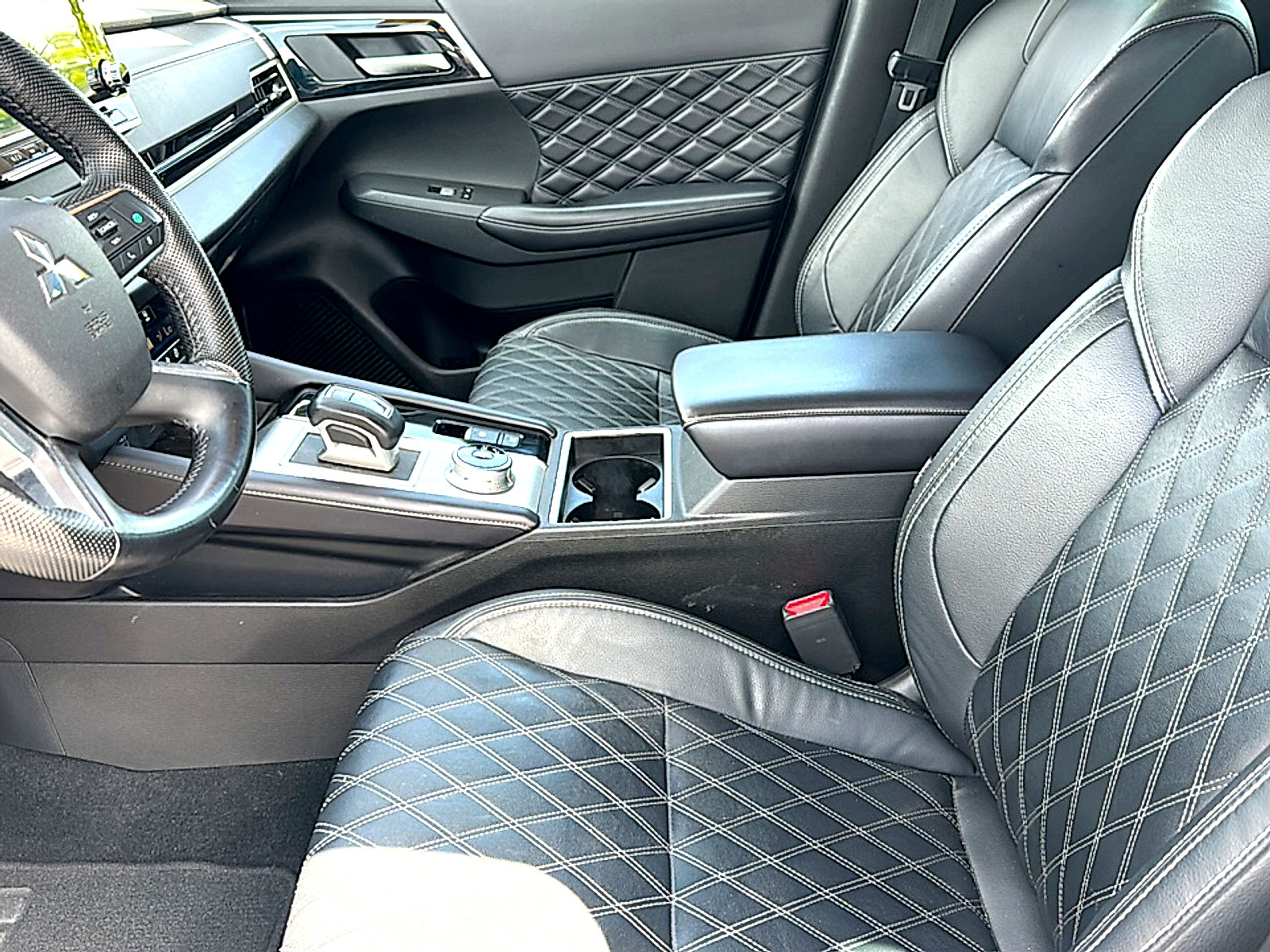 Used 2023 Mitsubishi Outlander SEL FWD image 13