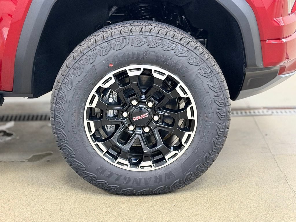 New 2026 GMC Canyon AT4 w/ Technology Plus Package AWD/4WD image 4