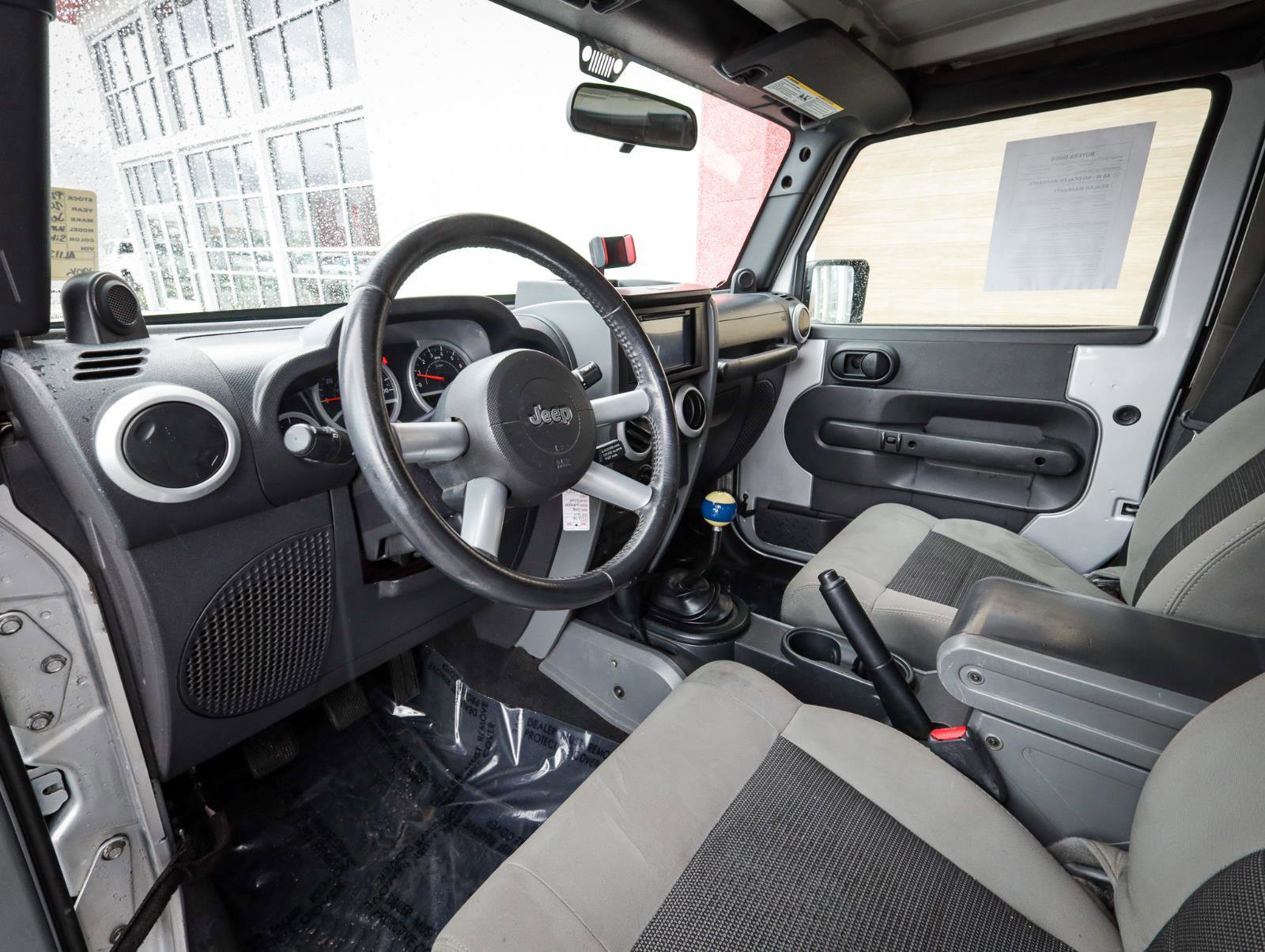 Used 2010 Jeep Wrangler Sahara image 11