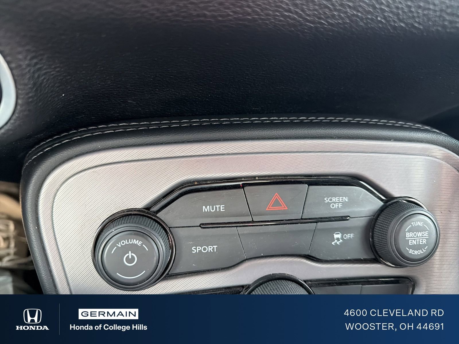 Used 2023 Dodge Challenger SXT w/ Blacktop Package image 20