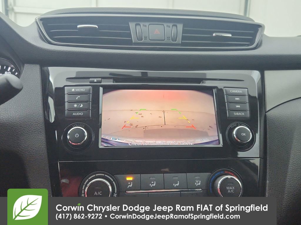 Used 2019 Nissan Rogue Sport S image 25