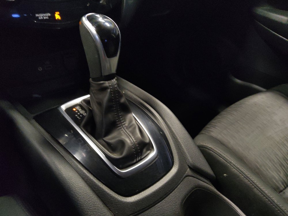 Used 2020 Nissan Rogue SV AWD/4WD image 26