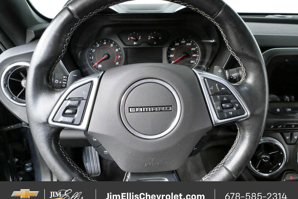 Used 2019 Chevrolet Camaro LT w/ Technology Package image 8
