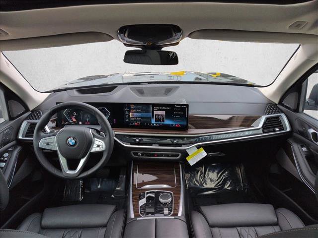 Certified 2026 BMW X7 xDrive40i AWD/4WD image 18