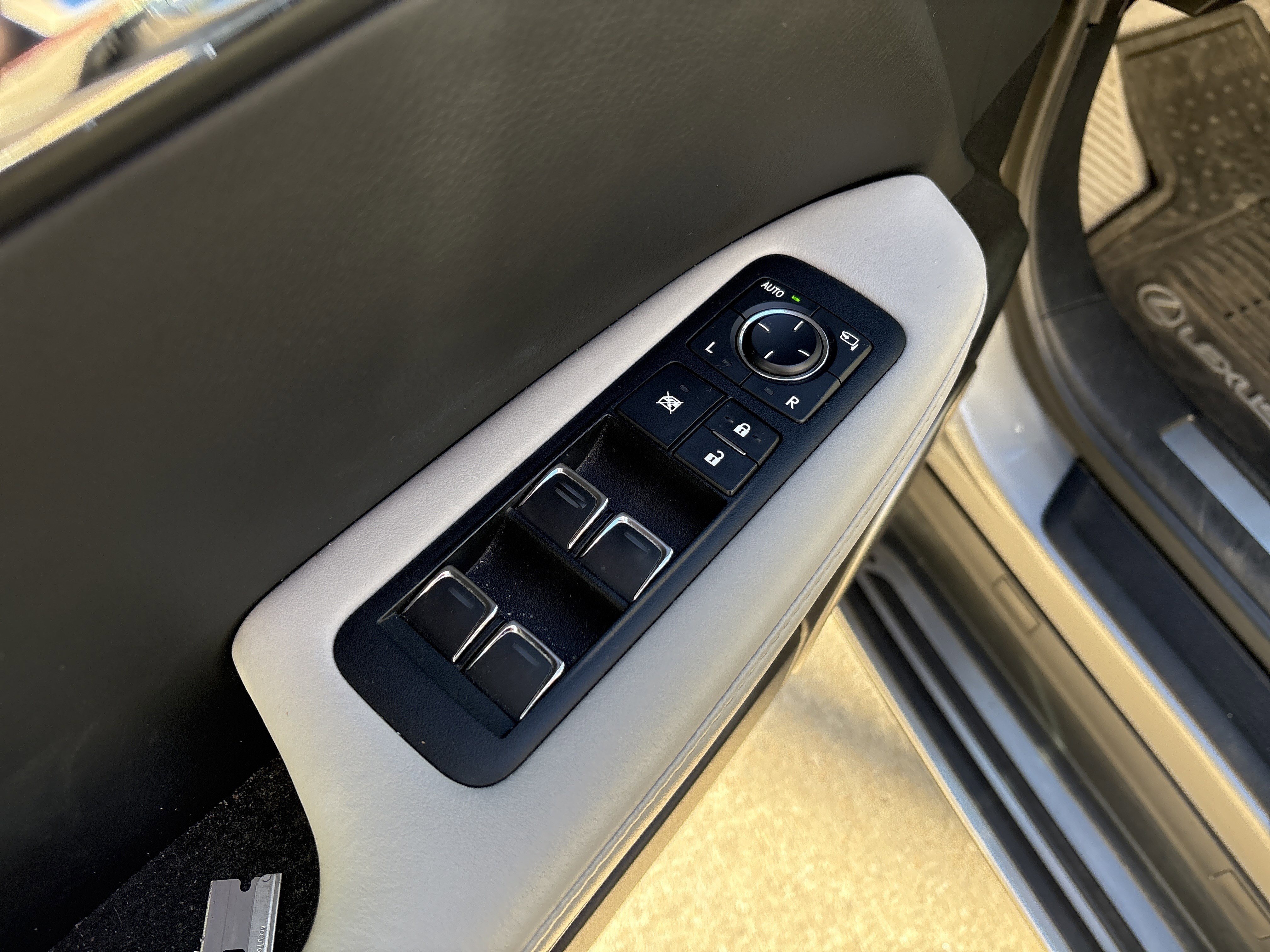 Used 2017 Lexus RX 350 AWD image 14