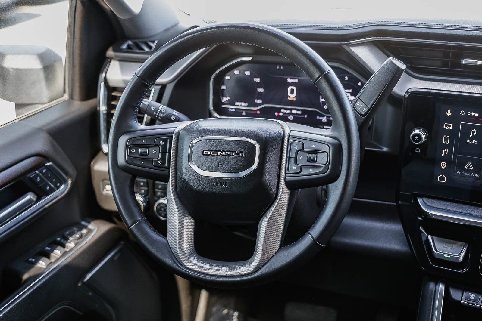 Used 2025 GMC Sierra 3500 Denali w/ Denali Reserve Package image 13