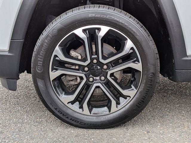 Certified 2022 Jeep Compass Limited image 30