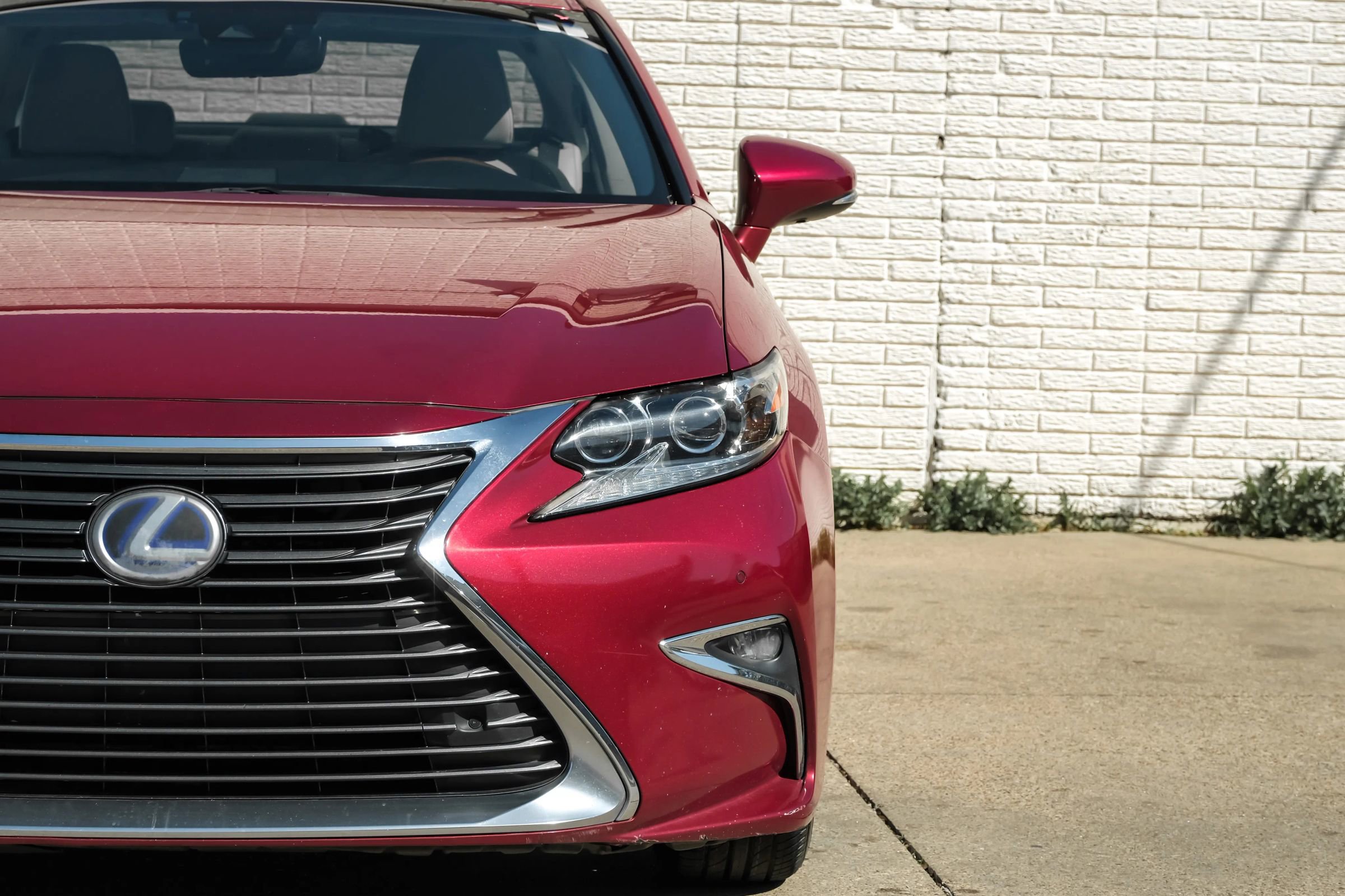 Used 2018 Lexus ES 300h w/ Luxury Package image 38