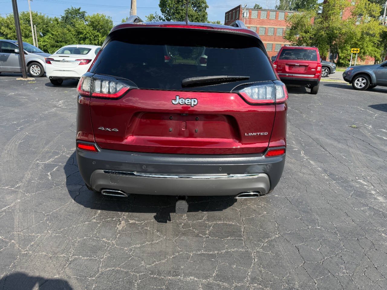 Used 2020 Jeep Cherokee Limited AWD/4WD image 5