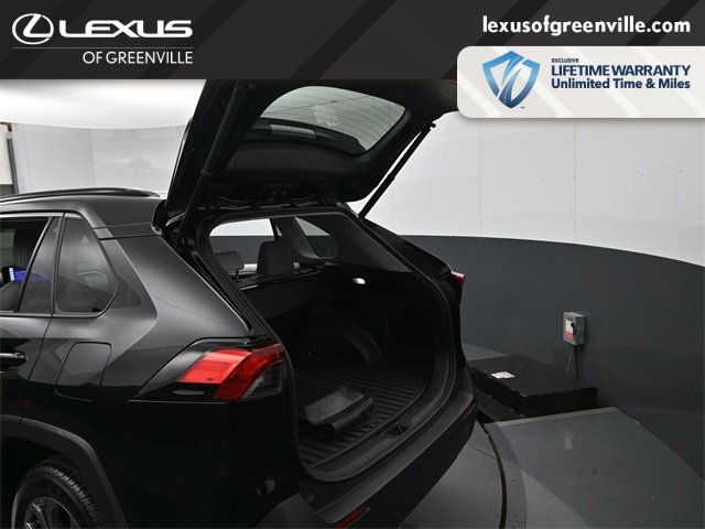 Used 2023 Toyota RAV4 XLE Premium image 32