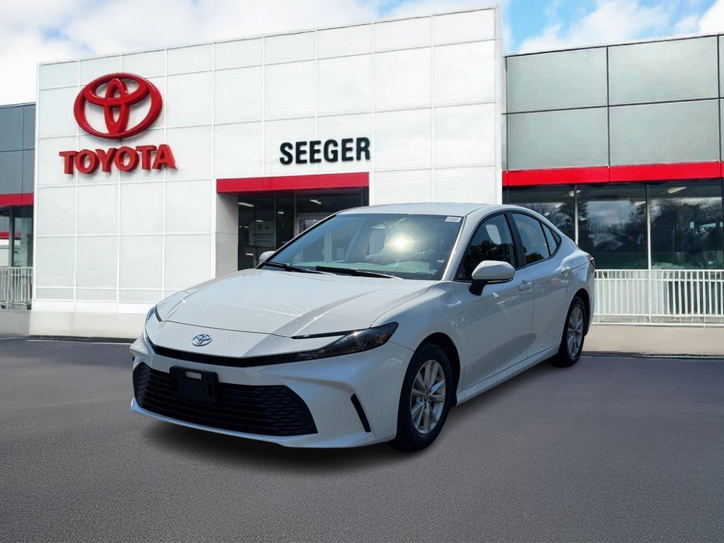 Certified 2025 Toyota Camry LE FWD image 11