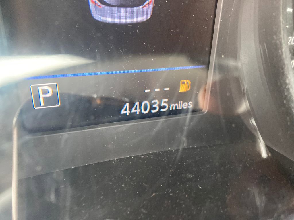 Used 2018 Nissan Rogue SV w/ Premium Package image 21