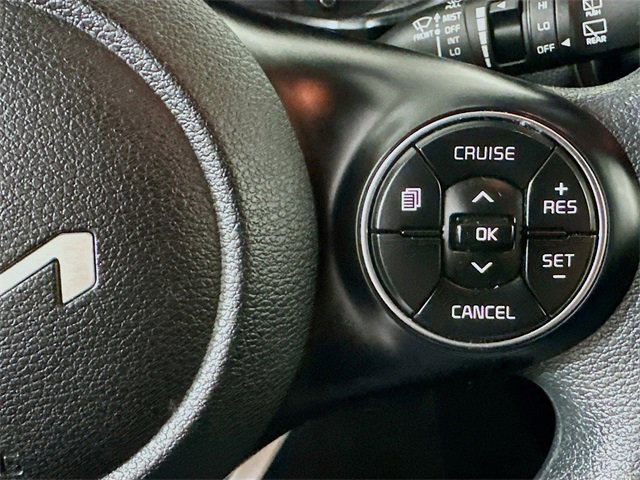 Used 2022 Kia Soul LX image 8