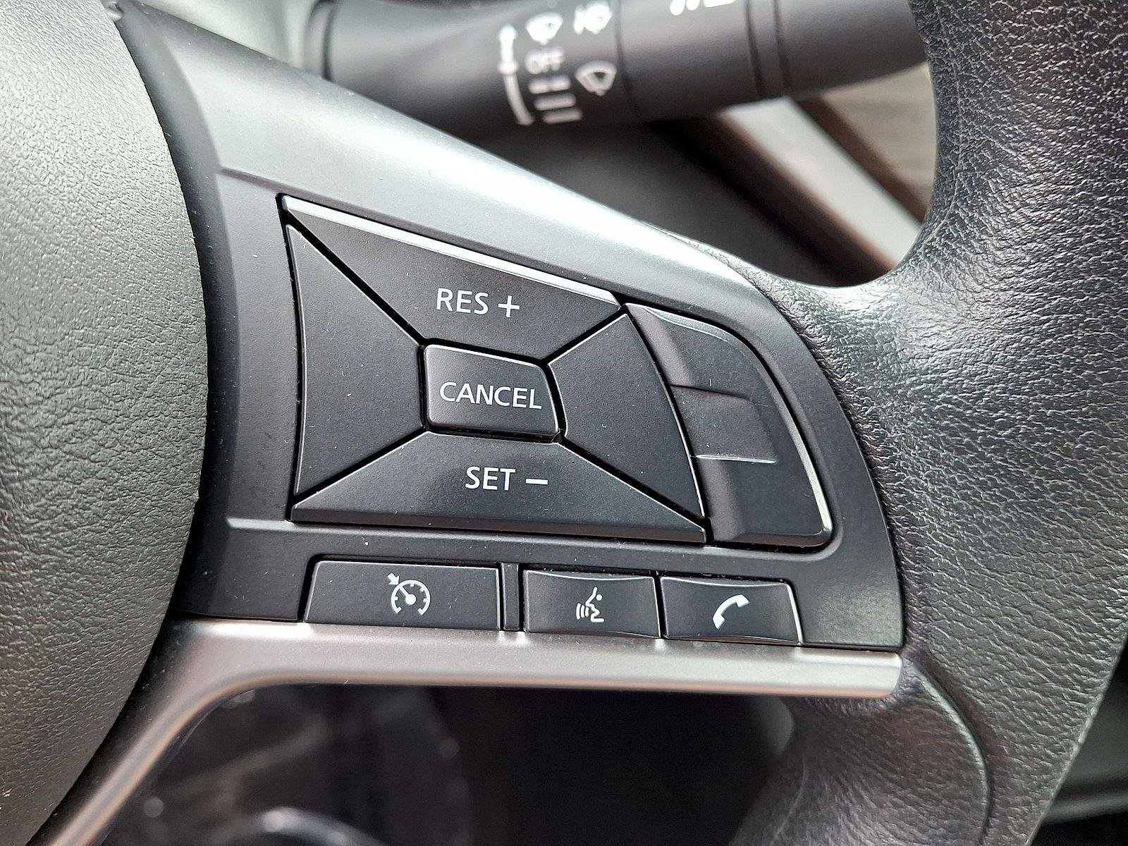 Used 2024 Nissan Altima 2.5 SV image 18