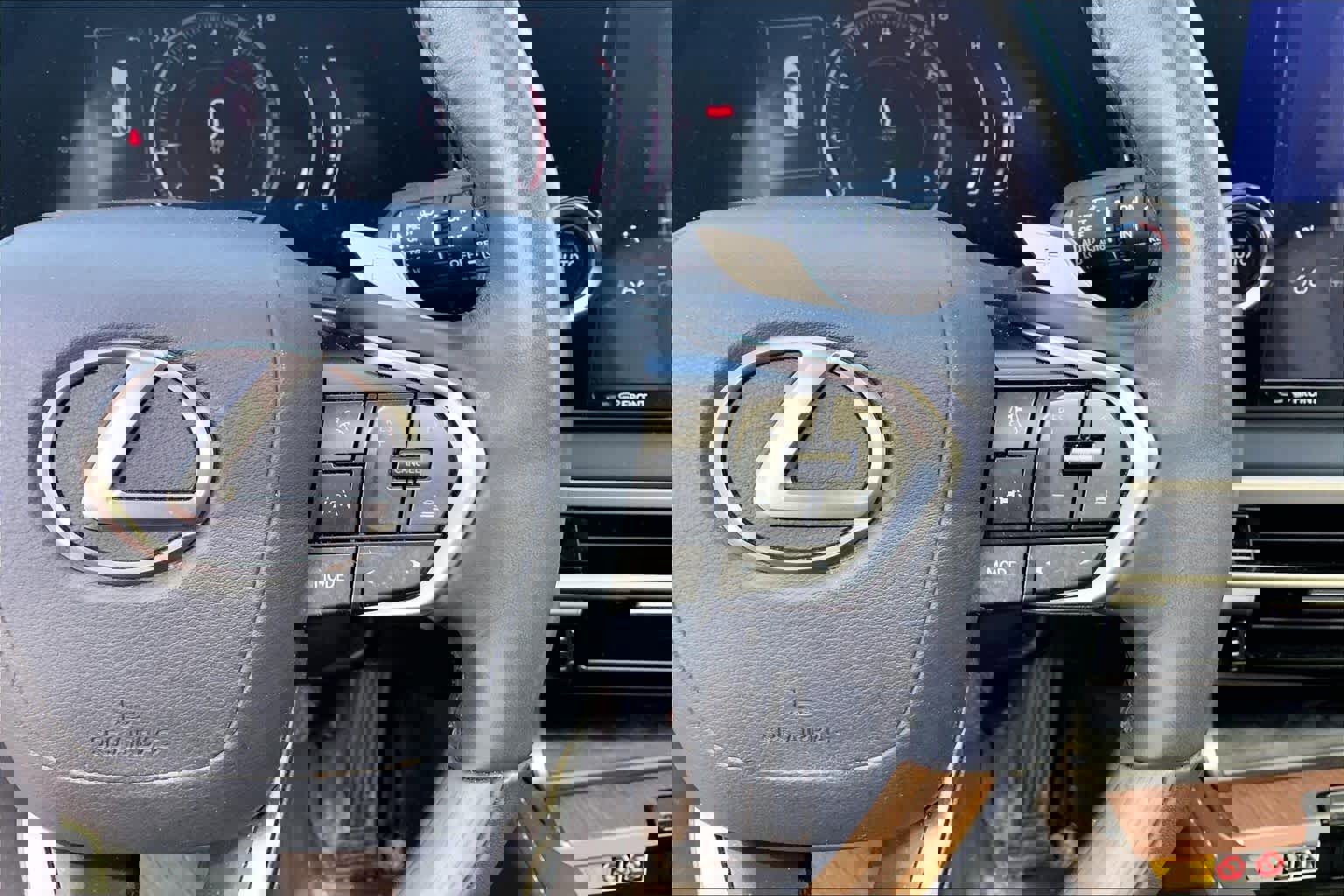 Used 2024 Lexus RX 350 Premium w/ Accessory Package image 25