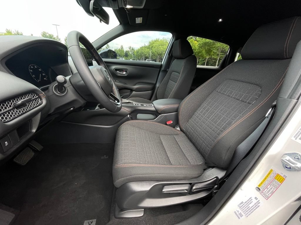 Certified 2026 Honda HR-V Sport image 26