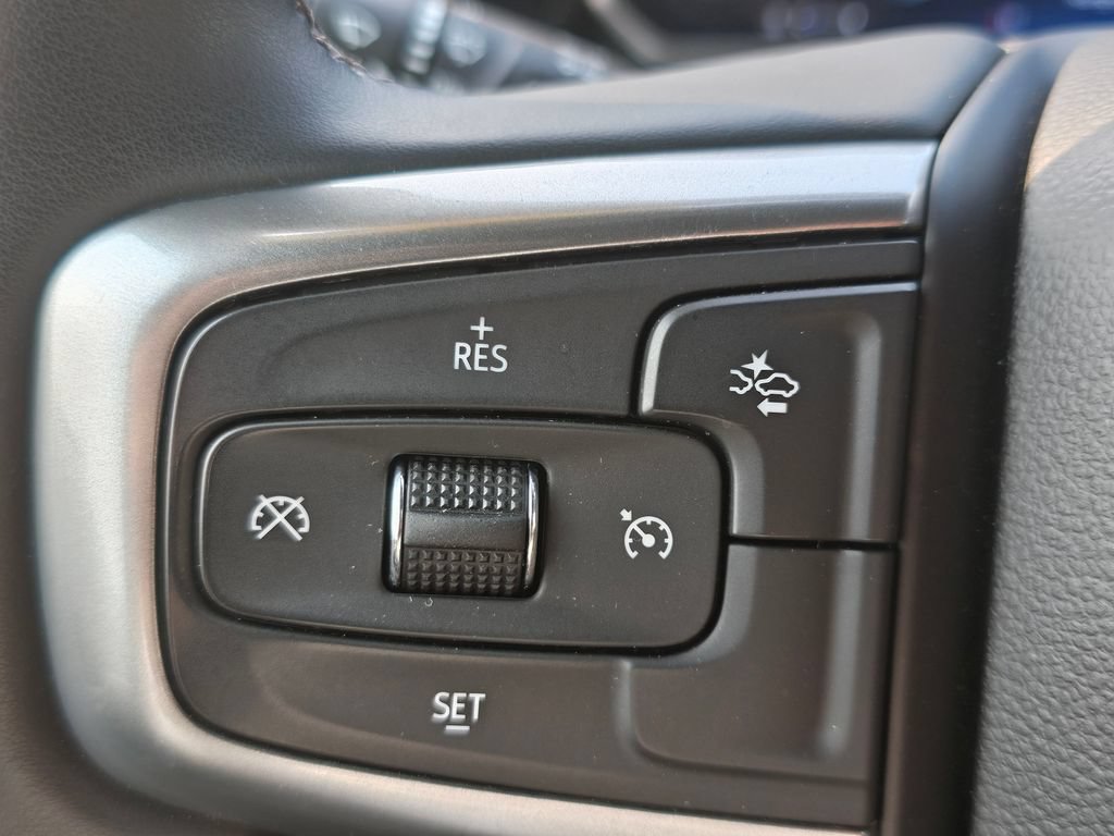 Certified 2026 Chevrolet Silverado 3500 LT AWD/4WD image 35